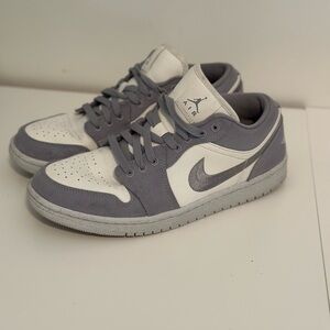 Air Jordan 1 Low SE Women’s 10